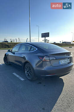 Седан Tesla Model 3 2018 в 