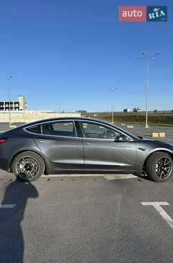 Седан Tesla Model 3 2018 в 