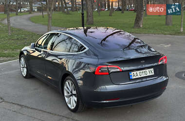 Седан Tesla Model 3 2018 в 