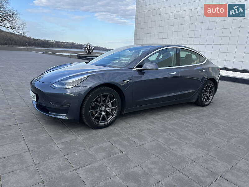 Седан Tesla Model 3 2019 в Кременчуге фото 4 Седан Tesla Model 3 2019 в Кременчуге
