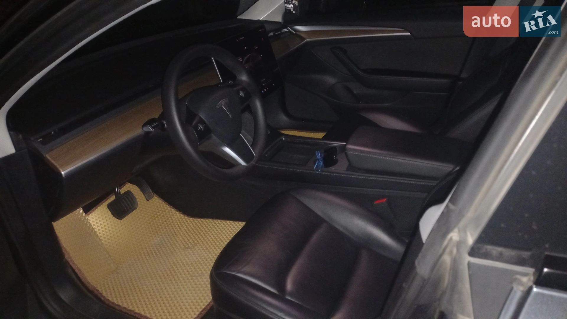 2022 Tesla Model 3 - мініатюра 11