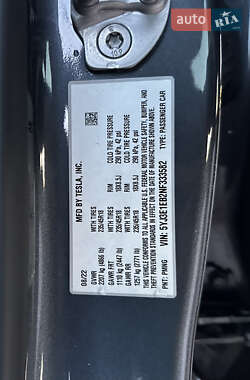 Седан Tesla Model 3 2022 в 