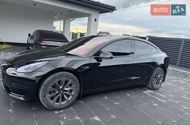 Седан Tesla Model 3 2021 в Ивано-Франковске