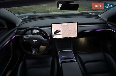 Седан Tesla Model 3 2021 в Ивано-Франковске