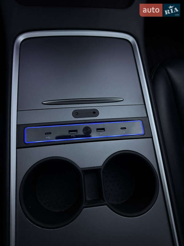 Седан Tesla Model 3 2021 в Ивано-Франковске фото 29 Седан Tesla Model 3 2021 в Ивано-Франковске