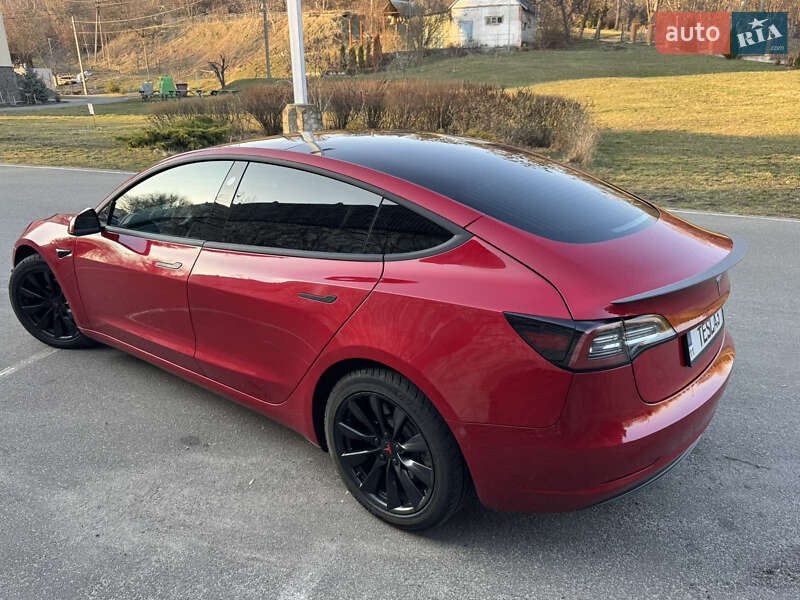 Седан Tesla Model 3 2020 в Киеве