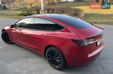 Седан Tesla Model 3 2020 в 