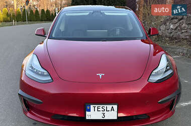 Седан Tesla Model 3 2020 в Києві