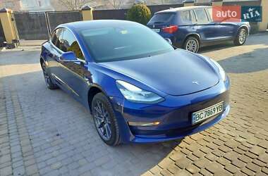 Седан Tesla Model 3 2019 в 