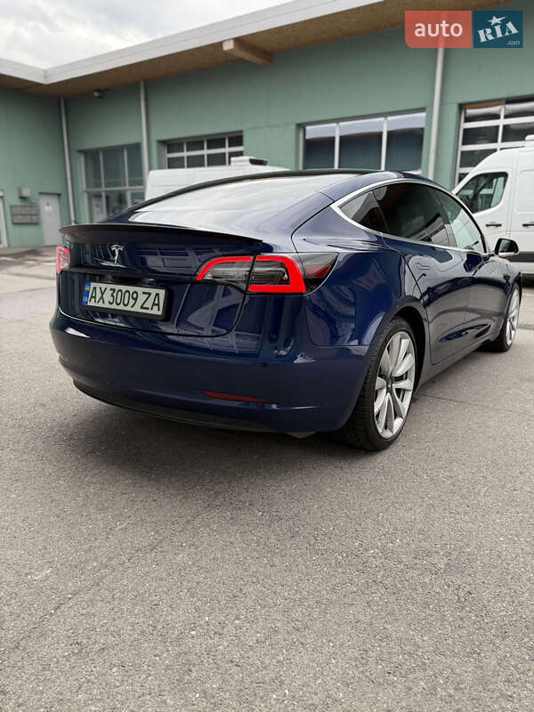 Седан Tesla Model 3 2018 в Харькове