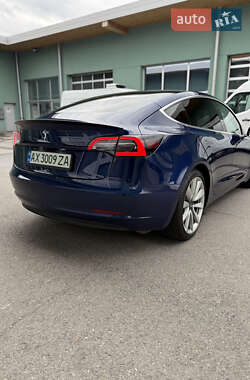 Седан Tesla Model 3 2018 в 