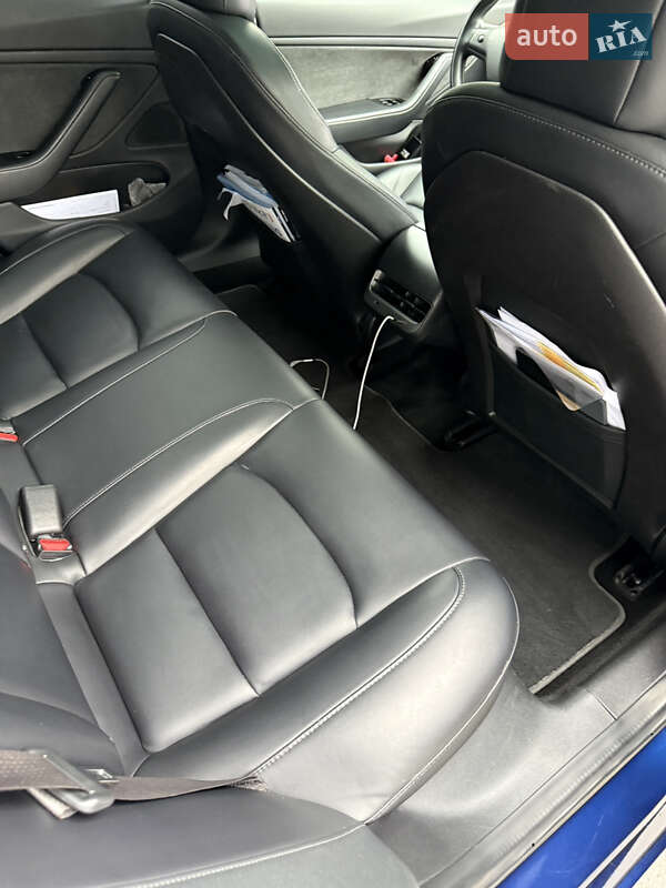 Седан Tesla Model 3 2018 в Харькове