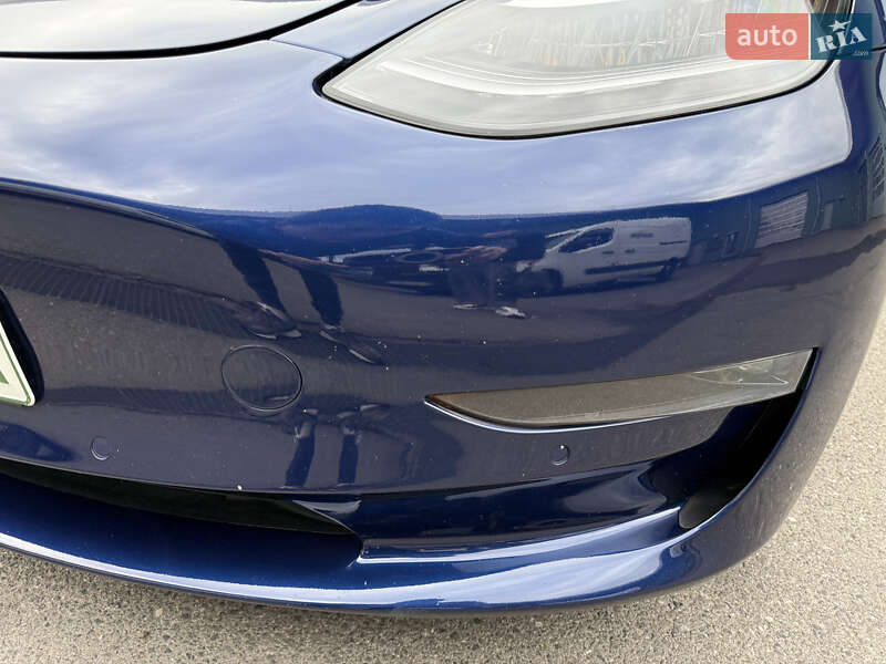Седан Tesla Model 3 2018 в Харькове
