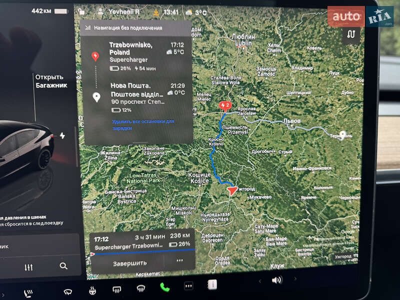 Седан Tesla Model 3 2022 в Ужгороді