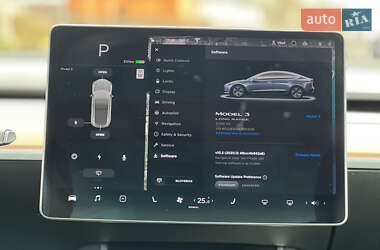 Седан Tesla Model 3 2018 в 
