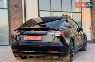 Седан Tesla Model 3 2019 в 