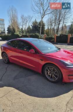 Седан Tesla Model 3 2019 в 