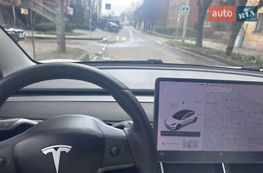 Седан Tesla Model 3 2019 в 