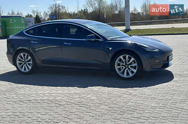Седан Tesla Model 3 2018 в 