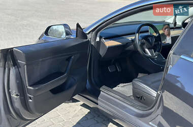 Седан Tesla Model 3 2018 в 