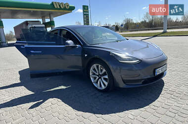 Седан Tesla Model 3 2018 в 