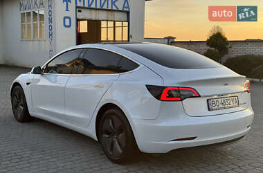 Седан Tesla Model 3 2019 в 