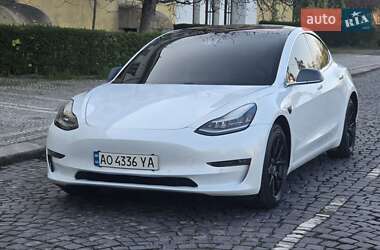 Седан Tesla Model 3 2018 в 