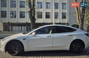 Седан Tesla Model 3 2018 в 