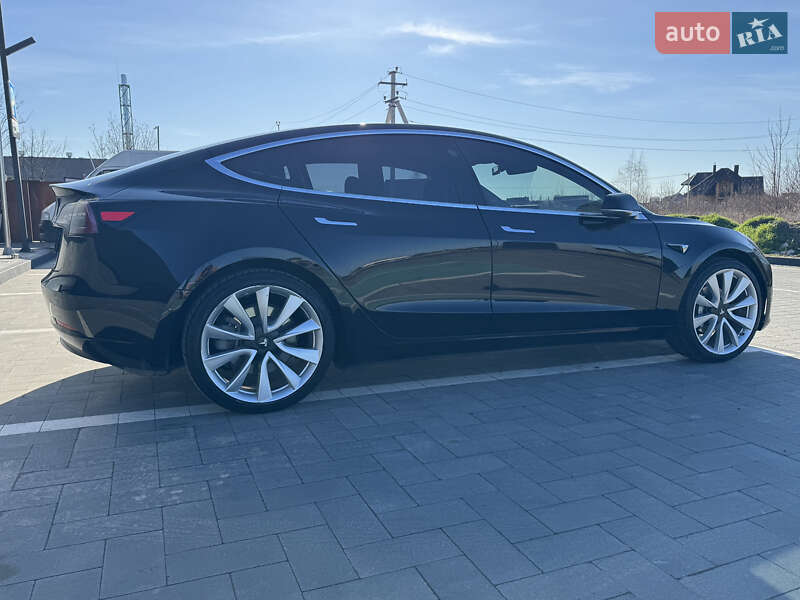 Седан Tesla Model 3 2019 в Луцке фото 5 Седан Tesla Model 3 2019 в Луцке