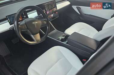 Седан Tesla Model 3 2018 в 
