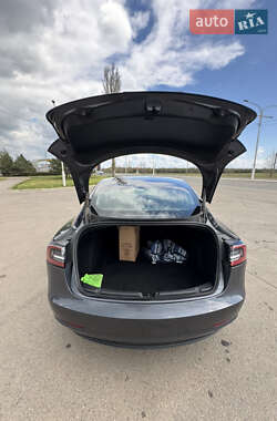 Седан Tesla Model 3 2023 в Одессе