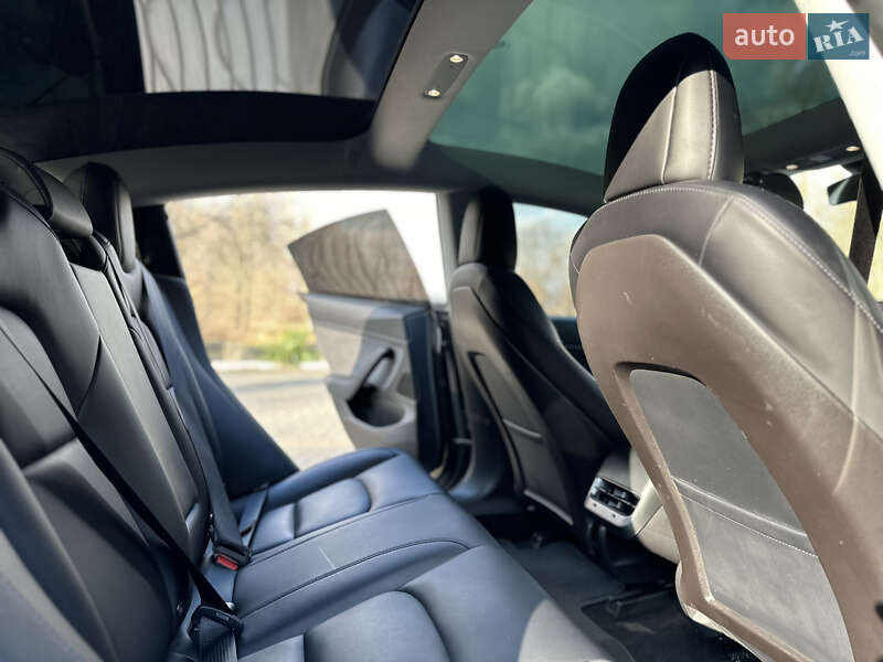 Седан Tesla Model 3 2019 в Трускавце фото 18 Седан Tesla Model 3 2019 в Трускавце