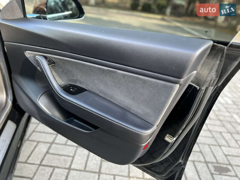 Седан Tesla Model 3 2019 в Трускавце фото 21 Седан Tesla Model 3 2019 в Трускавце