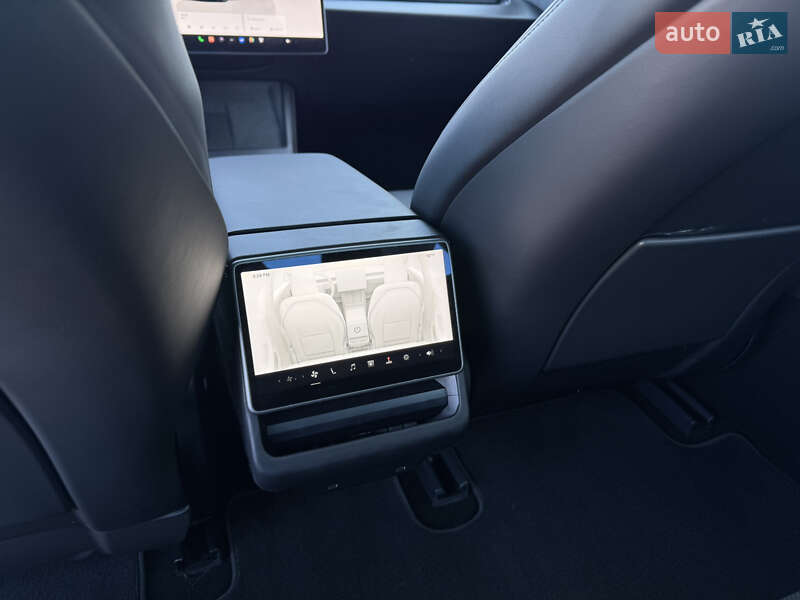 Седан Tesla Model 3 2024 в Луцке фото 41 Седан Tesla Model 3 2024 в Луцке