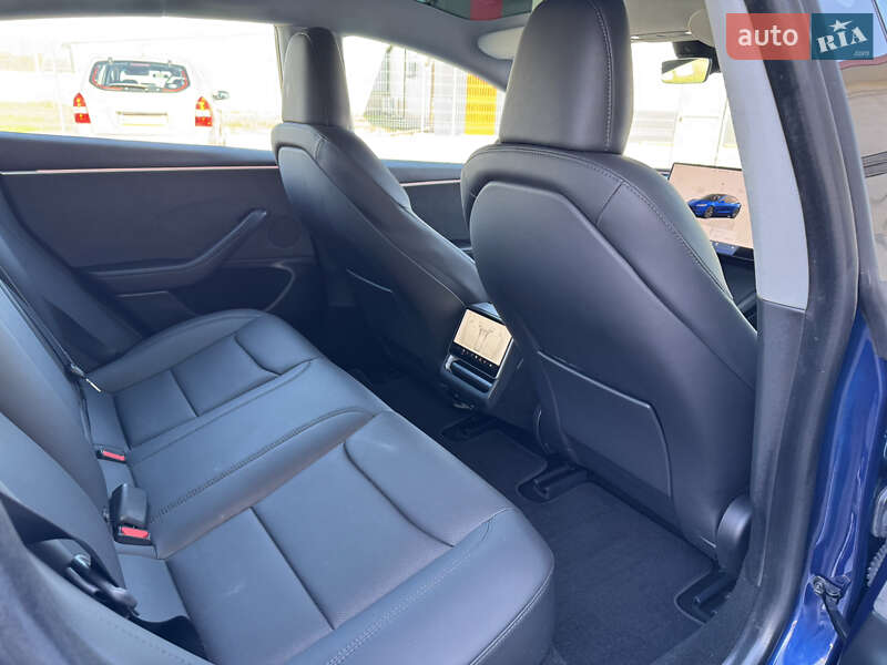 Седан Tesla Model 3 2024 в Луцке фото 44 Седан Tesla Model 3 2024 в Луцке