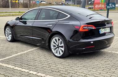 Седан Tesla Model 3 2018 в Львове