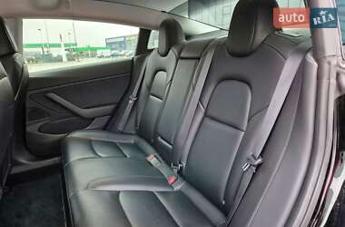 Седан Tesla Model 3 2018 в Львове
