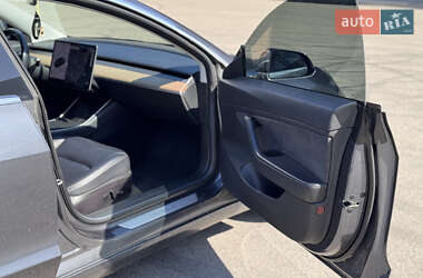 Седан Tesla Model 3 2018 в 