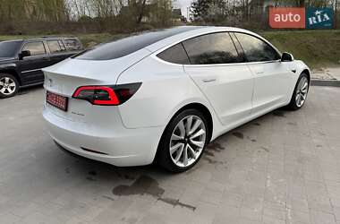 Седан Tesla Model 3 2019 в 
