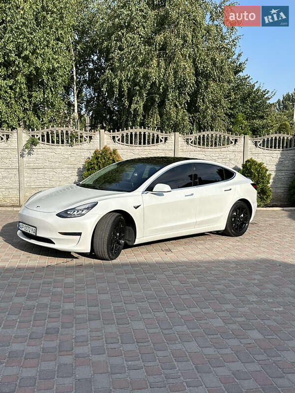 Седан Tesla Model 3 2020 в Запоріжжі