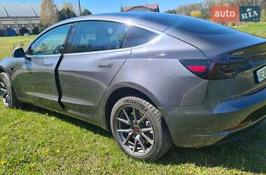 Седан Tesla Model 3 2019 в 