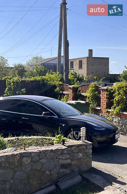 Седан Tesla Model 3 2019 в 