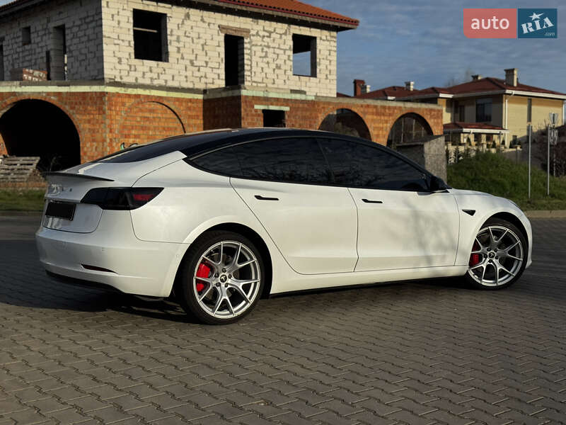 Седан Tesla Model 3 2018 в Одессе