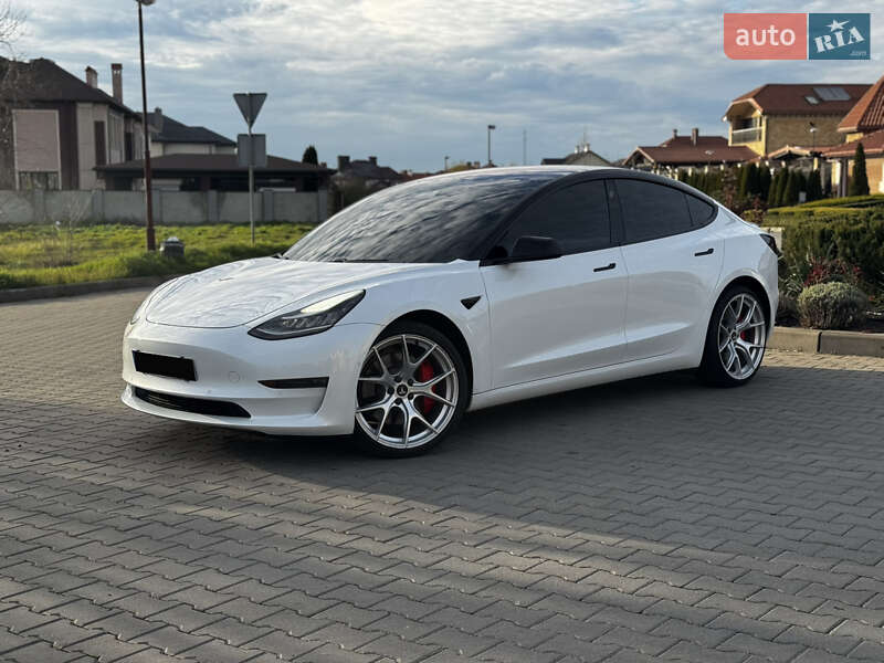 Седан Tesla Model 3 2018 в Одессе