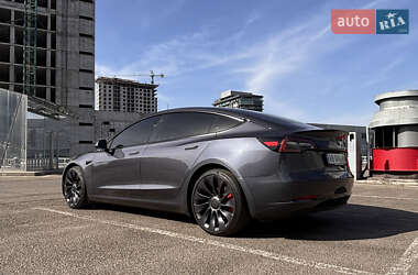 Седан Tesla Model 3 2021 в Днепре