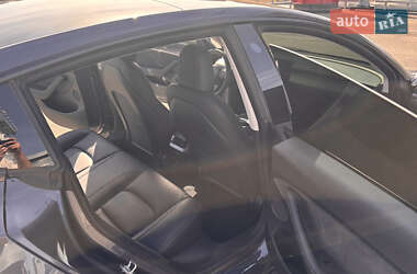 Седан Tesla Model 3 2021 в Днепре