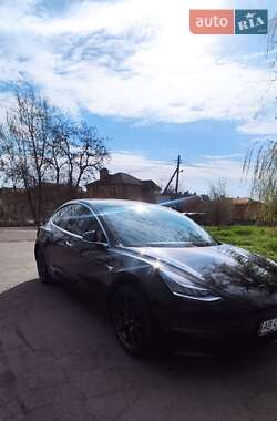 Седан Tesla Model 3 2019 в 