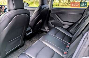 Седан Tesla Model 3 2020 в 