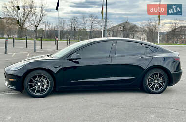 Седан Tesla Model 3 2018 в Харькове