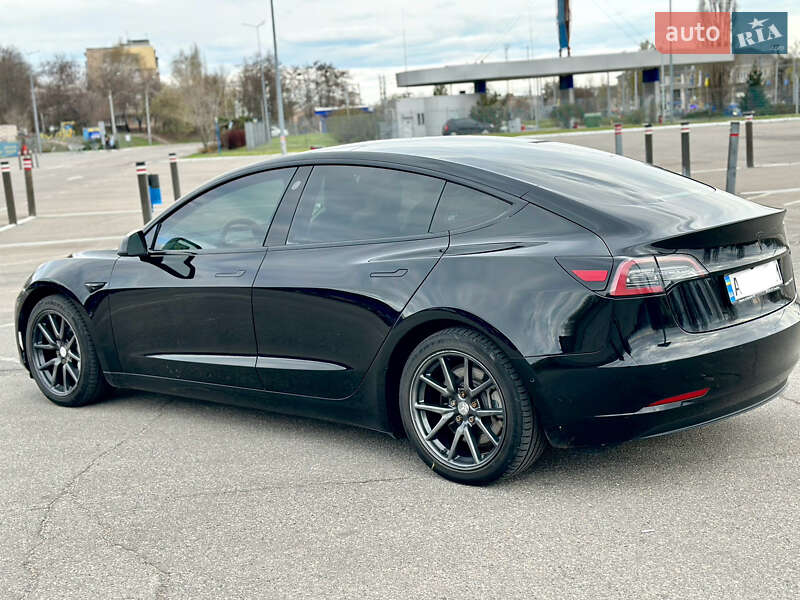 Седан Tesla Model 3 2018 в Харкові
